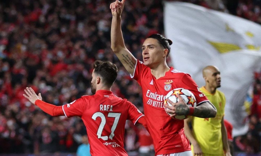 Luke Shaw Signs New 5 Year Contract Man Utd Core